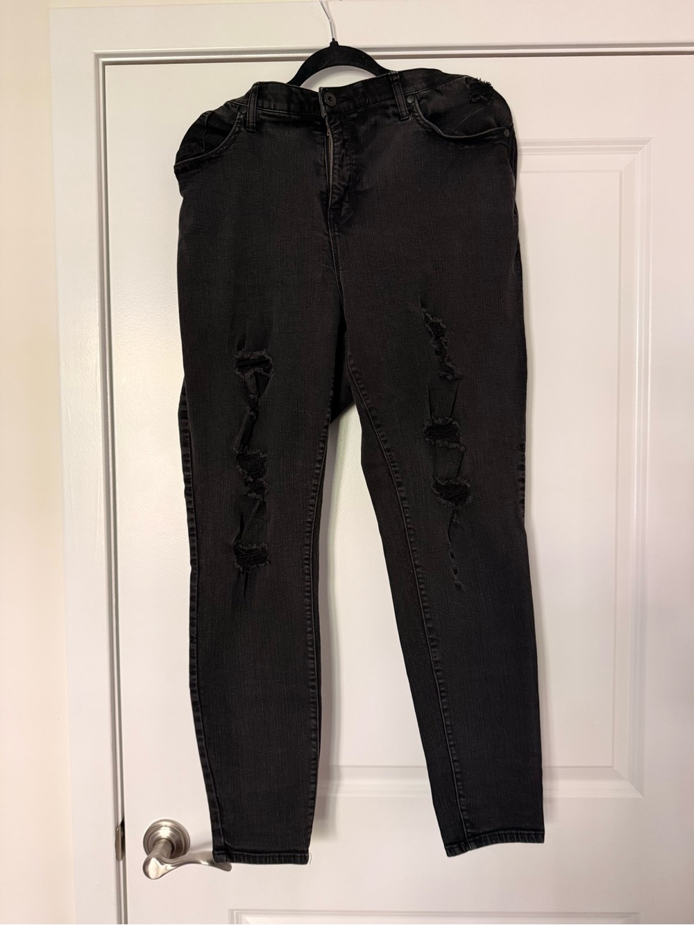 torrid Black Ripped Skinny Jeans